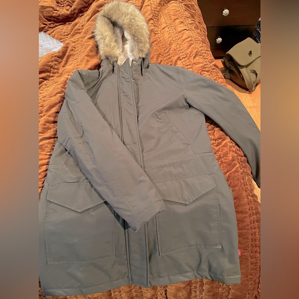 Levi’s fur hood Sherpa lined olive green winter coat